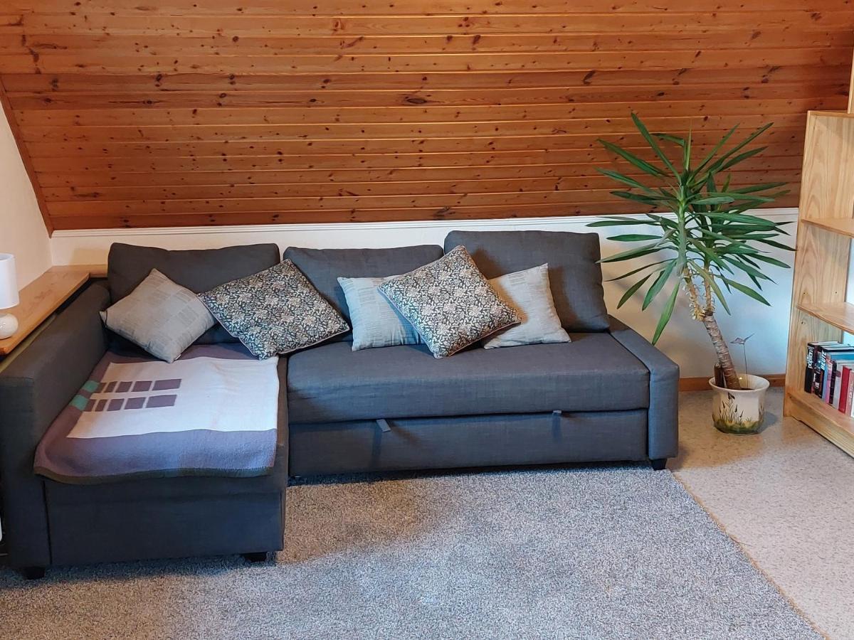 Dachgeschosswohnung Mit Burgblick In Kues Бернкастель-Кюс Экстерьер фото